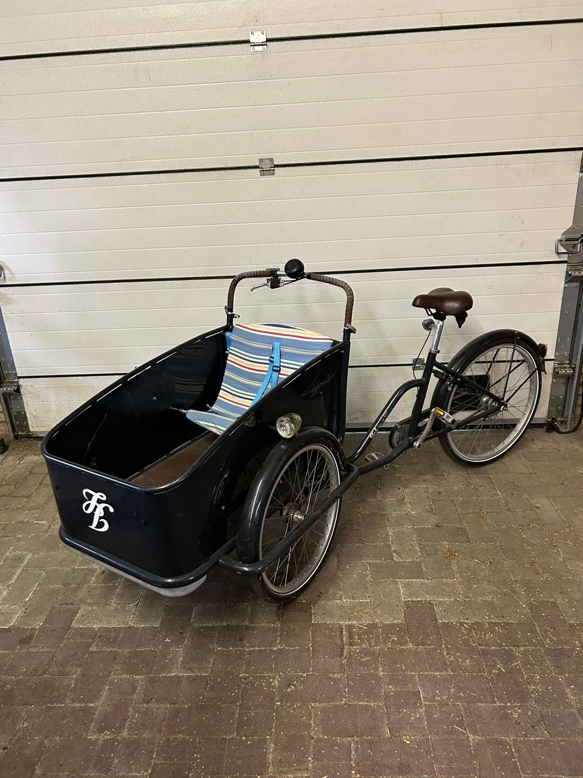 Te koop Johnny Loco bakfiets, Ophalen, Zo goed als nieuw, 2 kinderen, Johnny Loco