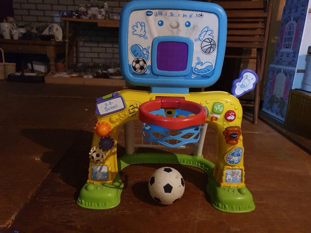 V-tech Voetbal/handbal/basketbal - spel. Opsturen of opha-, Kinderen en Baby's, Ophalen, Zo goed als nieuw, 2 tot 4 jaar