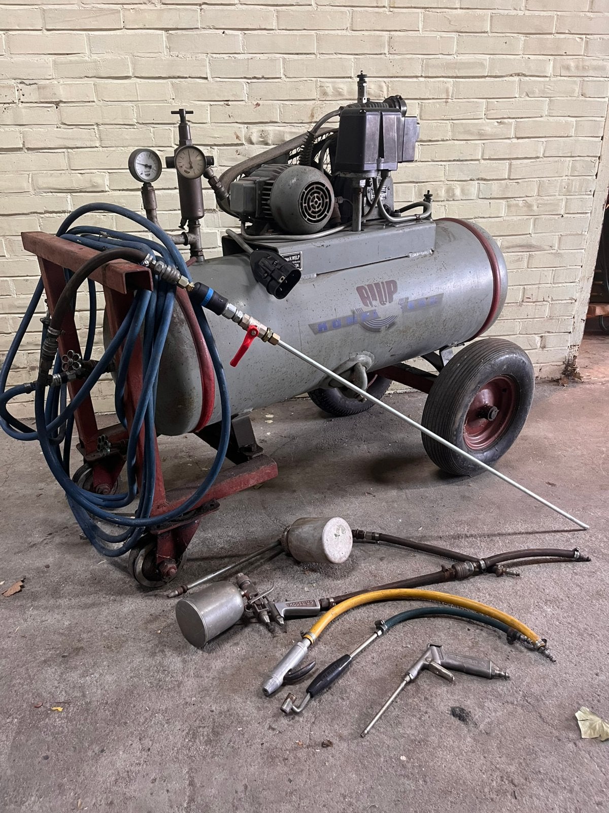 Alup EKS 150A compressor, 380V, 125L, Doe-het-zelf en Verbouw, Compressors, Ophalen, Gebruikt, Minder dan 200 liter/min, 6 tot 10 bar