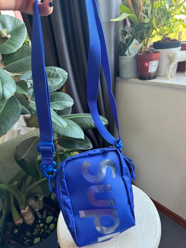 Supreme Neck Pouch Bag Royal Blue . One Size, Sieraden, Tassen en Uiterlijk, Tassen | Schoudertassen, Verzenden, Zo goed als nieuw