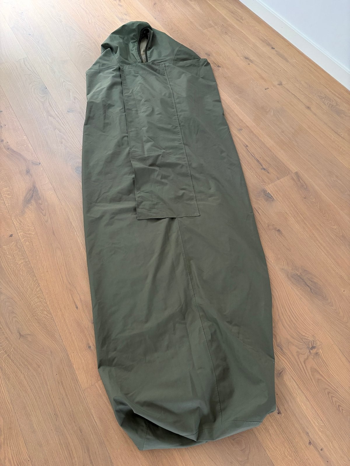Bivakzak defensie. Waterdichte slaapzakhoes / bivy bag, Ophalen of Verzenden, Zo goed als nieuw