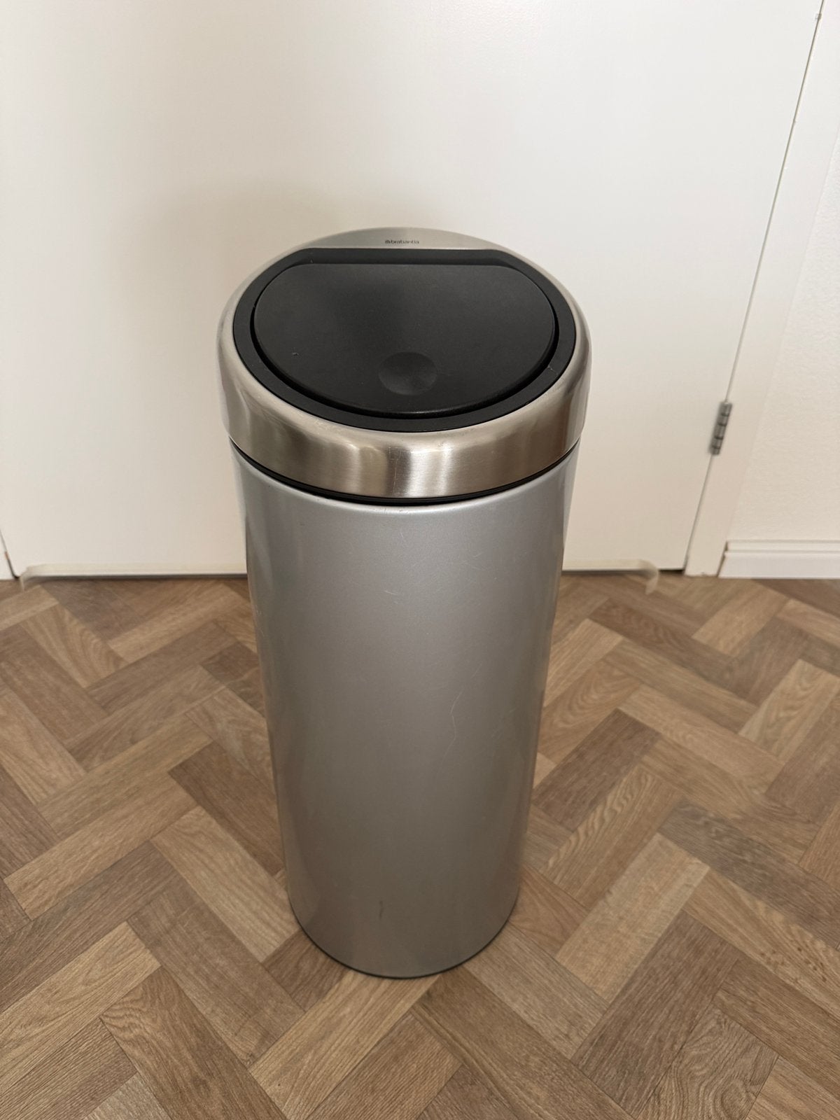 Brabantia Touch bin prullenbak vuilisemmer, Ophalen, 50 – 75, Rvs, 20 tot 30 liter