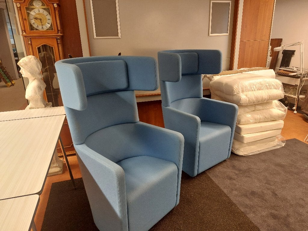 2 stuks Design Bene parcs wing chair blauw ( 500961), Huis en Inrichting, Ophalen, 75 tot 100 cm, 50 tot 75 cm