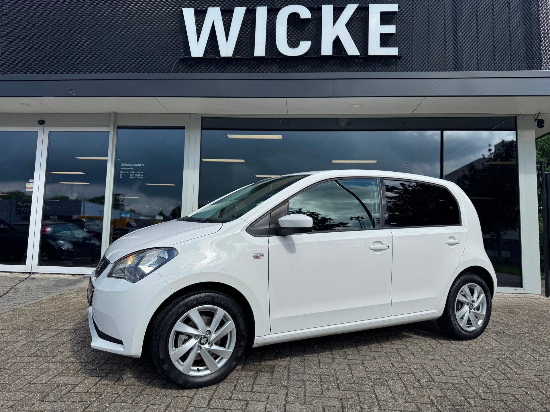 Seat Mii 1.0 Airco Navigatie 5 deurs Stoeverwarming i Tech, Voorwielaandrijving, Stof, Gebruikt, 4 stoelen