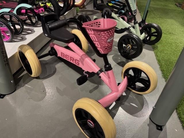 BERG Buzzy Pink skelter 2026 nieuw nu gratis bezorgd!, Ophalen of Verzenden, Nieuw, Berg