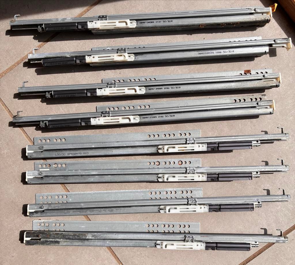Hettich ladegeleiders, Gebruikt, Minder dan 100 cm, Metaal, 25 tot 50 cm