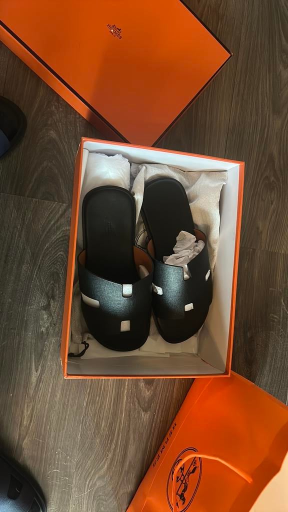 zwarte hermes slippers, Ophalen of Verzenden, Zo goed als nieuw, Zwart