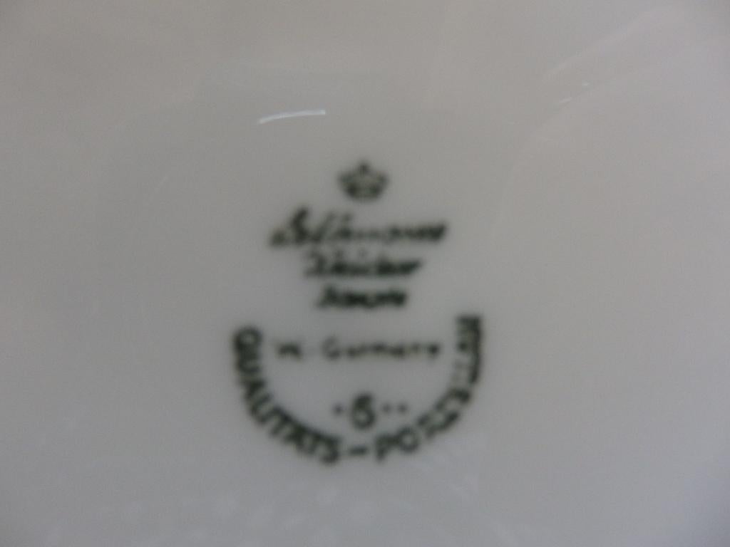 Borden kasteel op berg, schulprand 4 plat en  4 diep, Huis en Inrichting, Ophalen of Verzenden, Zo goed als nieuw