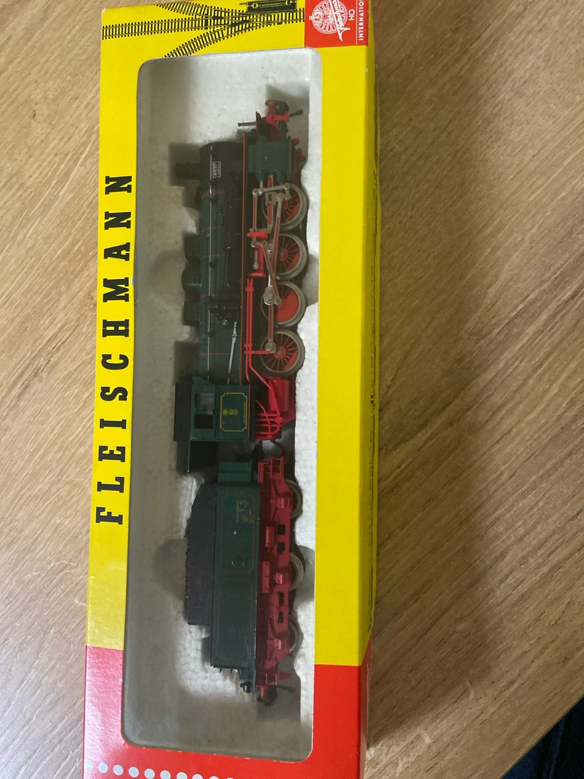 Fleischmann 4147 Stoomlocomotief met Tender, Fleischmann, Ophalen of Verzenden, Zo goed als nieuw, Gelijkstroom