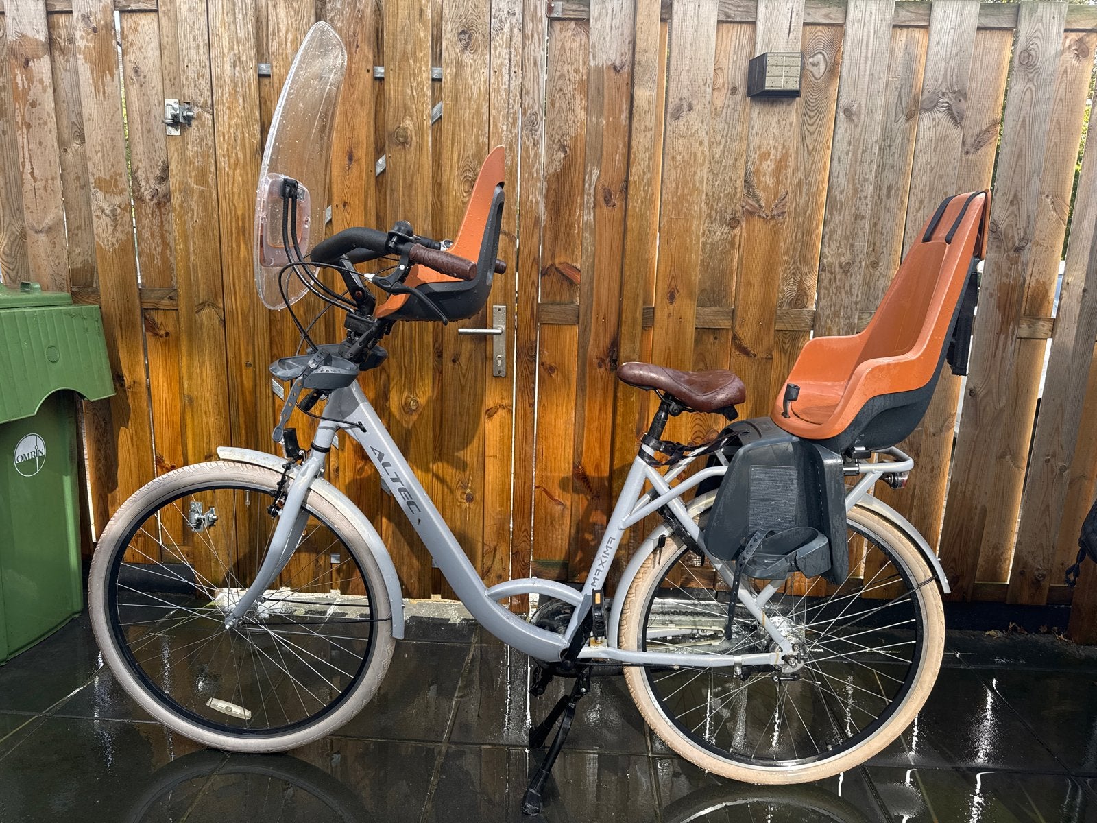 Altec fiets met kinderzitjes en windscherm, Velgrem, Versnellingen, Ophalen, Overige merken