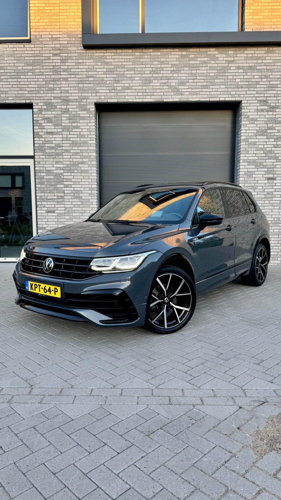 Volkswagen Tiguan 1.5 TSI ACT 150pk DSG 2020 |Pano|Headup|, 4 cilinders, 14 km/l, Bedrijf, 750 kg