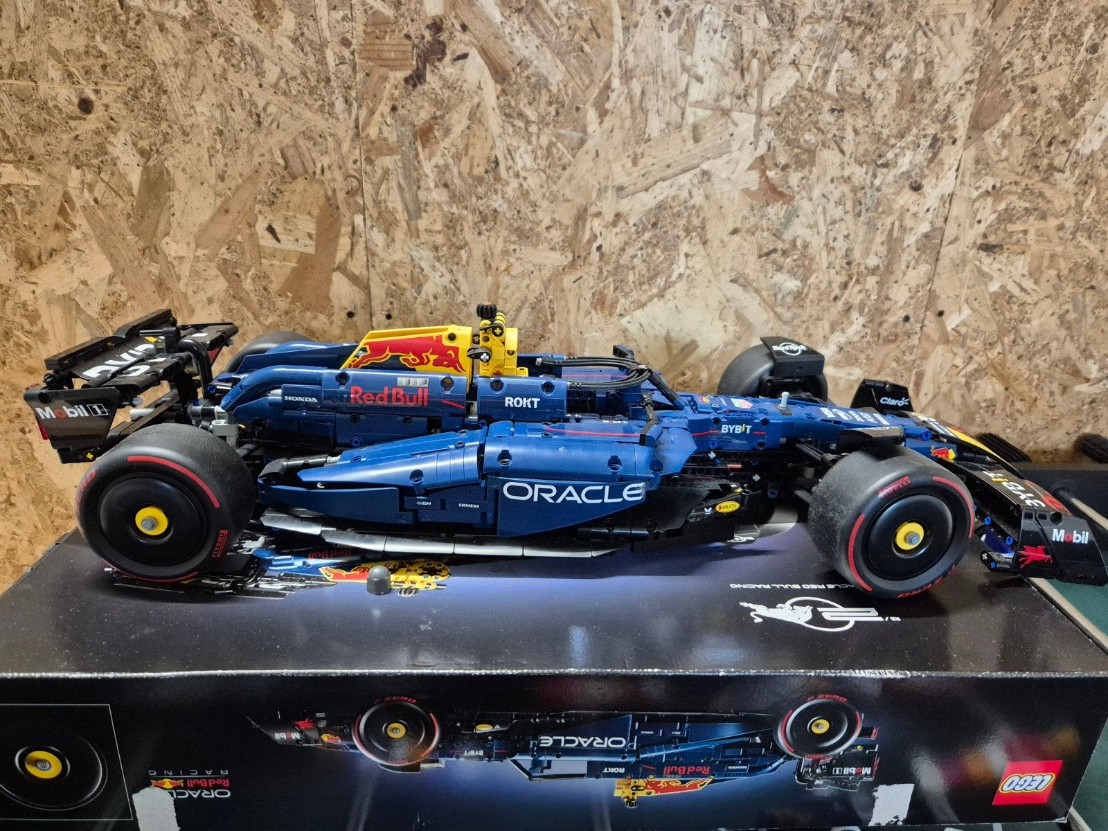 Lego Technic Red Bull Racing F1 Raceauto (42161)