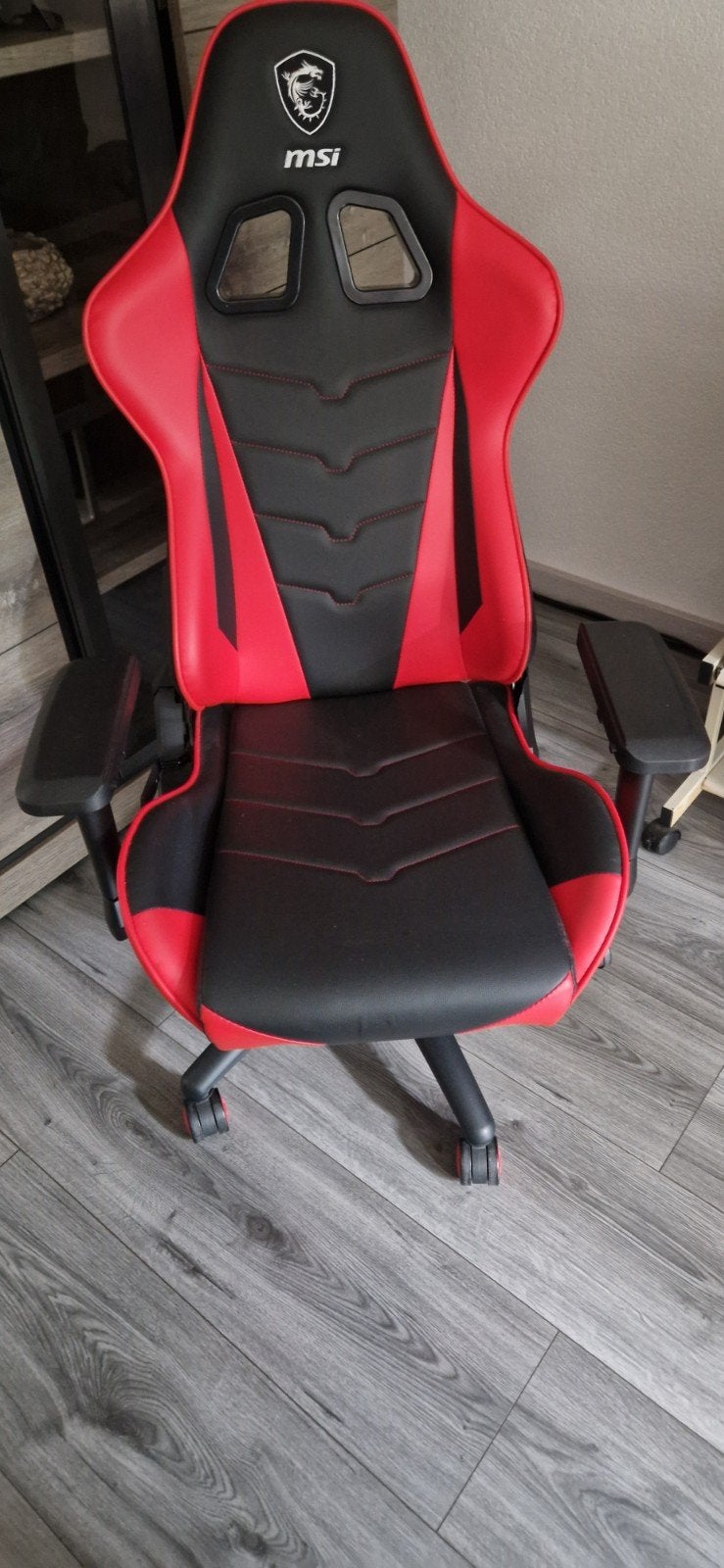 MSI Gaming stoel,Rood/zwart., Ophalen, Zo goed als nieuw