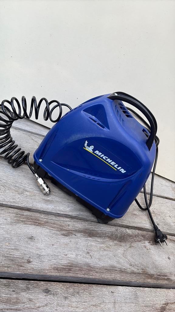 Compressor Mchelin zeer weinig gebruikt, Ophalen of Verzenden, Zo goed als nieuw, Minder dan 200 liter/min, Minder dan 25 liter
