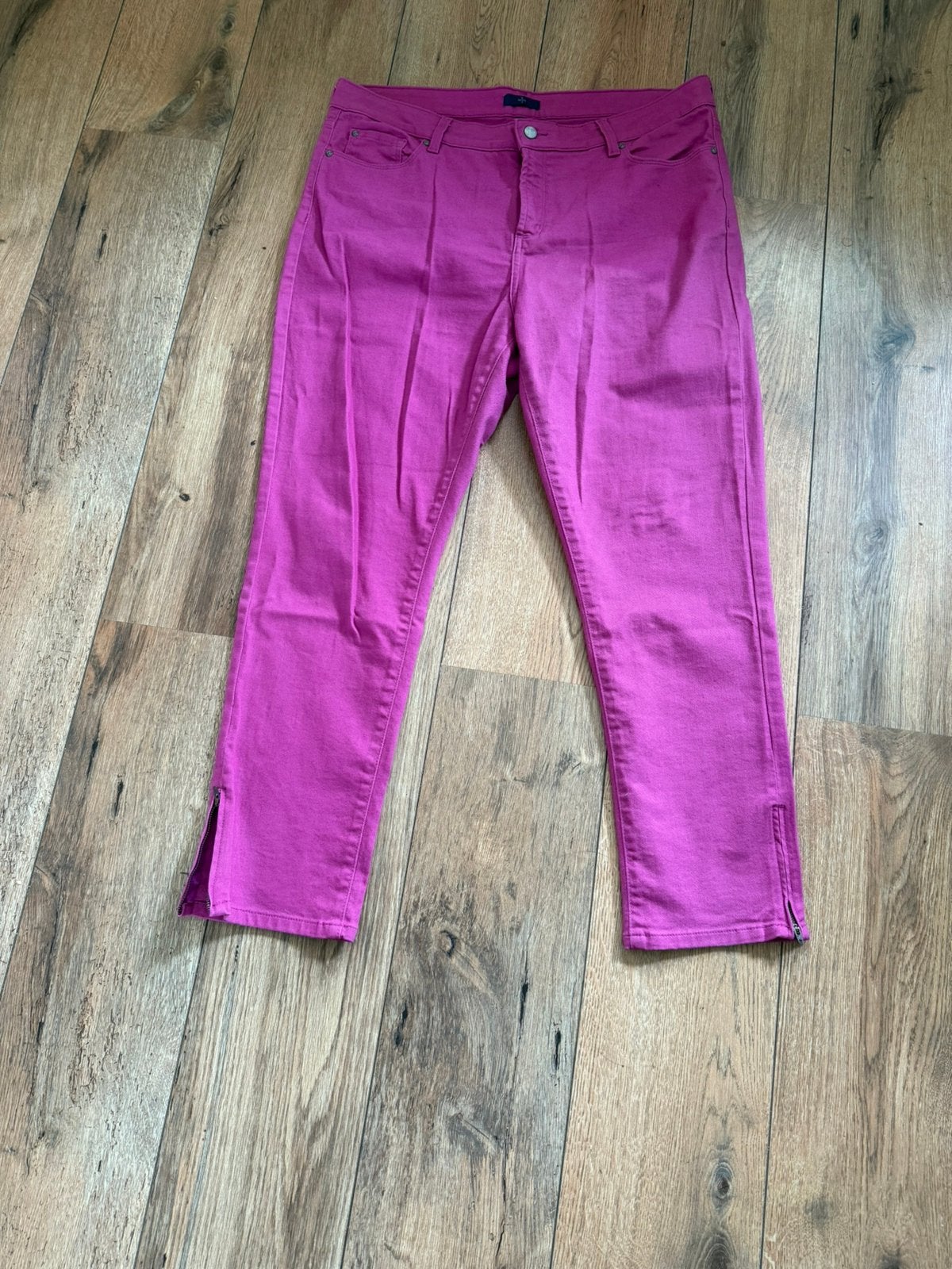 NYDJ schitterende roze jeans maat 16 (46) zgan, Ophalen of Verzenden, Zo goed als nieuw, Roze