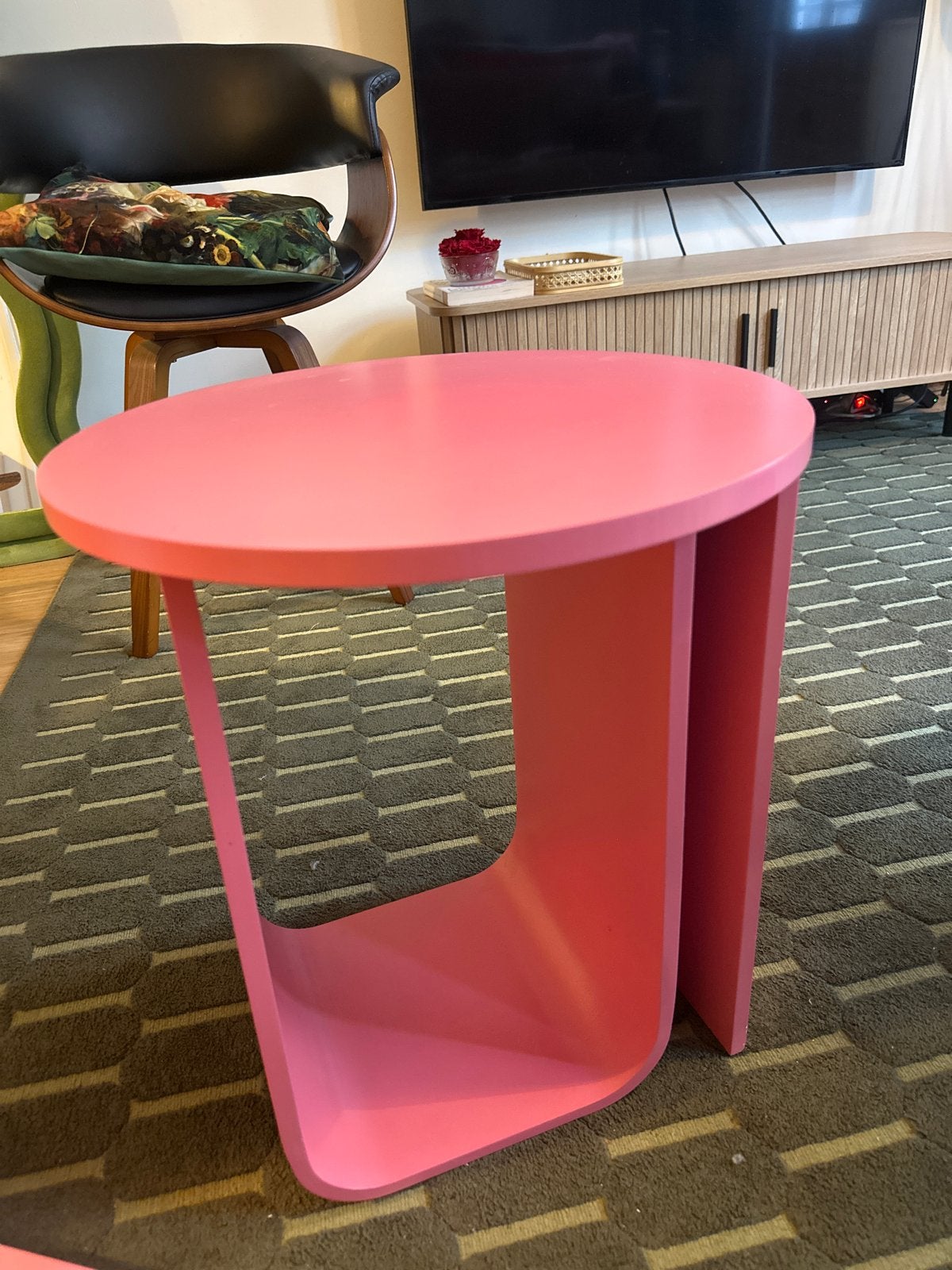Roze bijzettafel  van Kwantum - 45 cm hoog, Ophalen, Minder dan 55 cm, Rond, Zo goed als nieuw