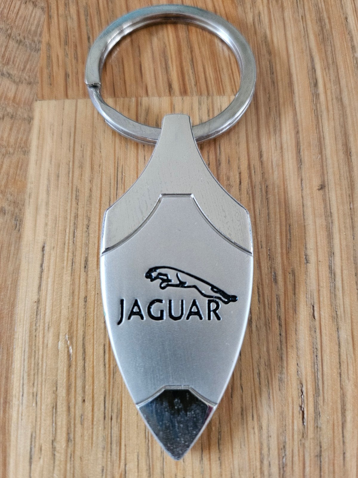 Jaguar sleutelhanger - stijlvol en nieuw, Ophalen of Verzenden, Nieuw, Auto's
