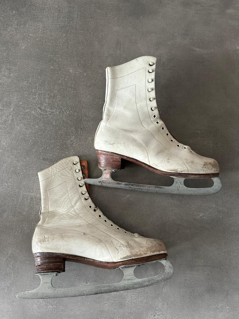 Antieke leren schaatsen, Antiek en Kunst, Curiosa en Brocante, Ophalen of Verzenden