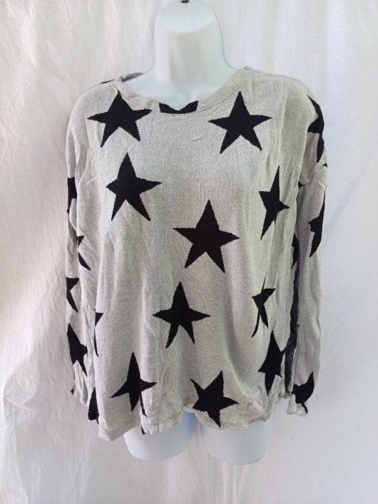 Leuke oversized trui met zwarte sterren mt XS merk Divided, ., Ophalen of Verzenden, Zo goed als nieuw, .