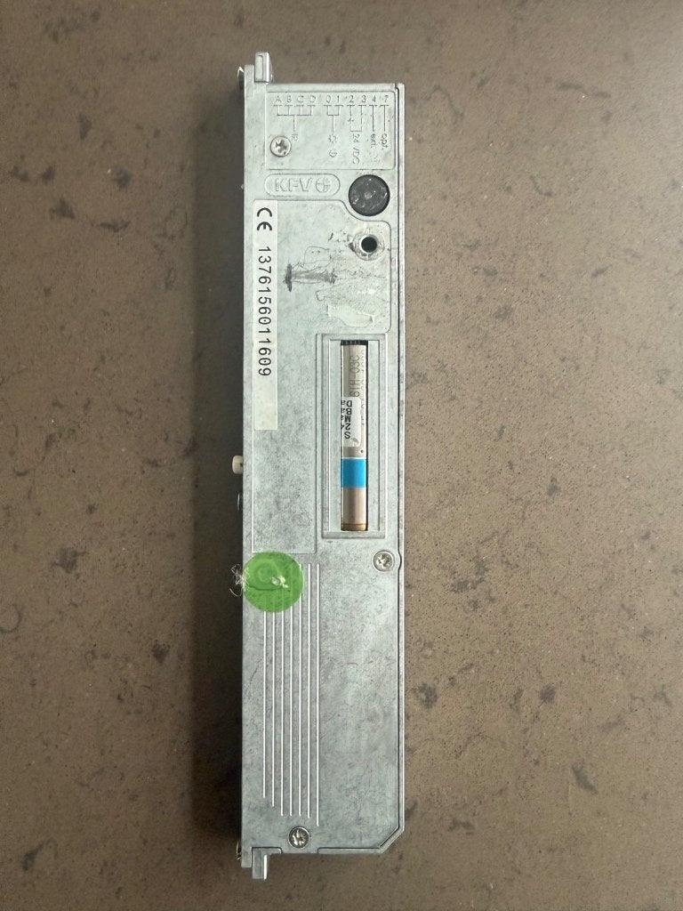 KFV GENIUS 2.2 24VDC motorslot, Ophalen of Verzenden, Gebruikt, IJzer, Slot
