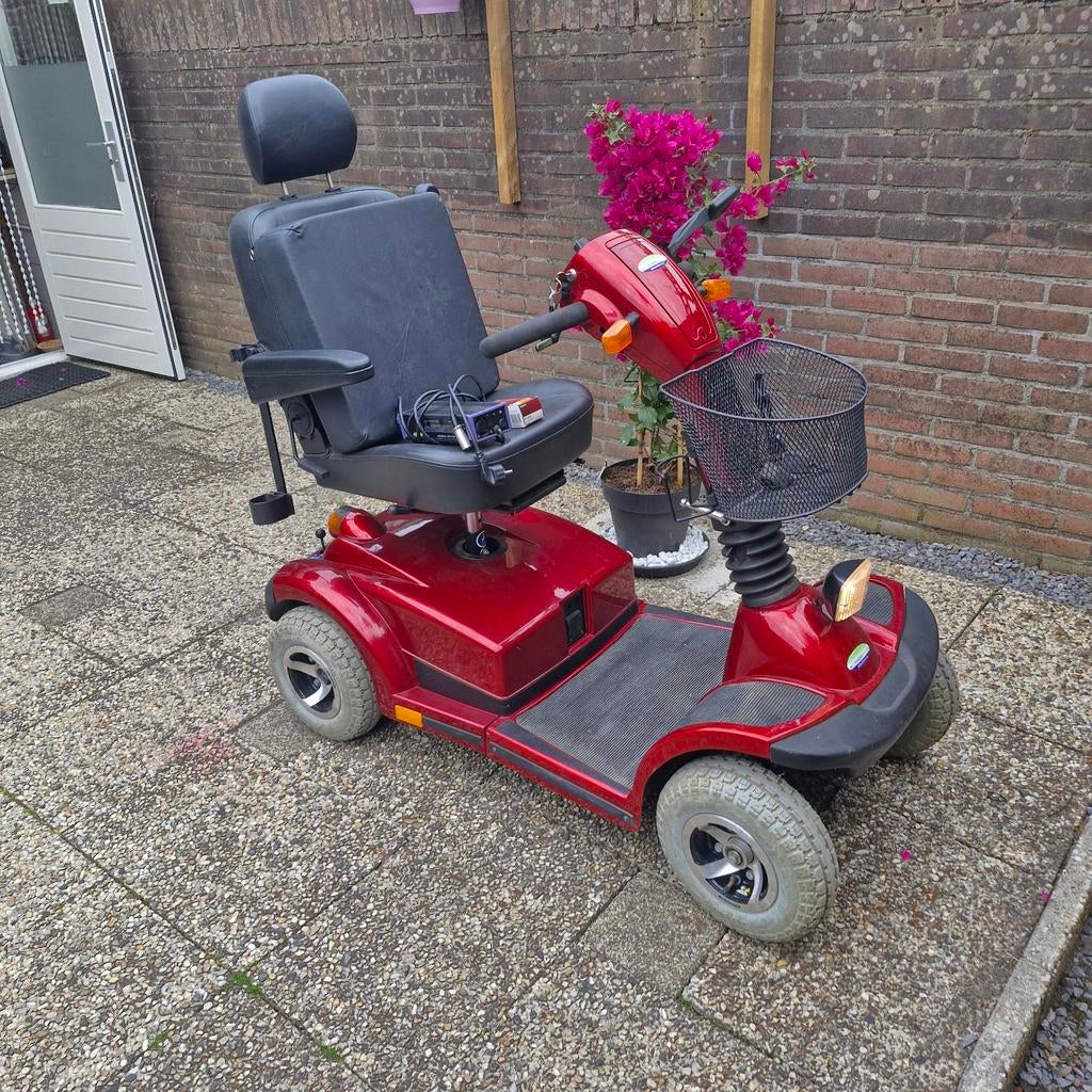 Pride victory  dx10 4 wiel! Nieuwe accu s!!, Ophalen, Pride, Zo goed als nieuw, 16 km/u of meer