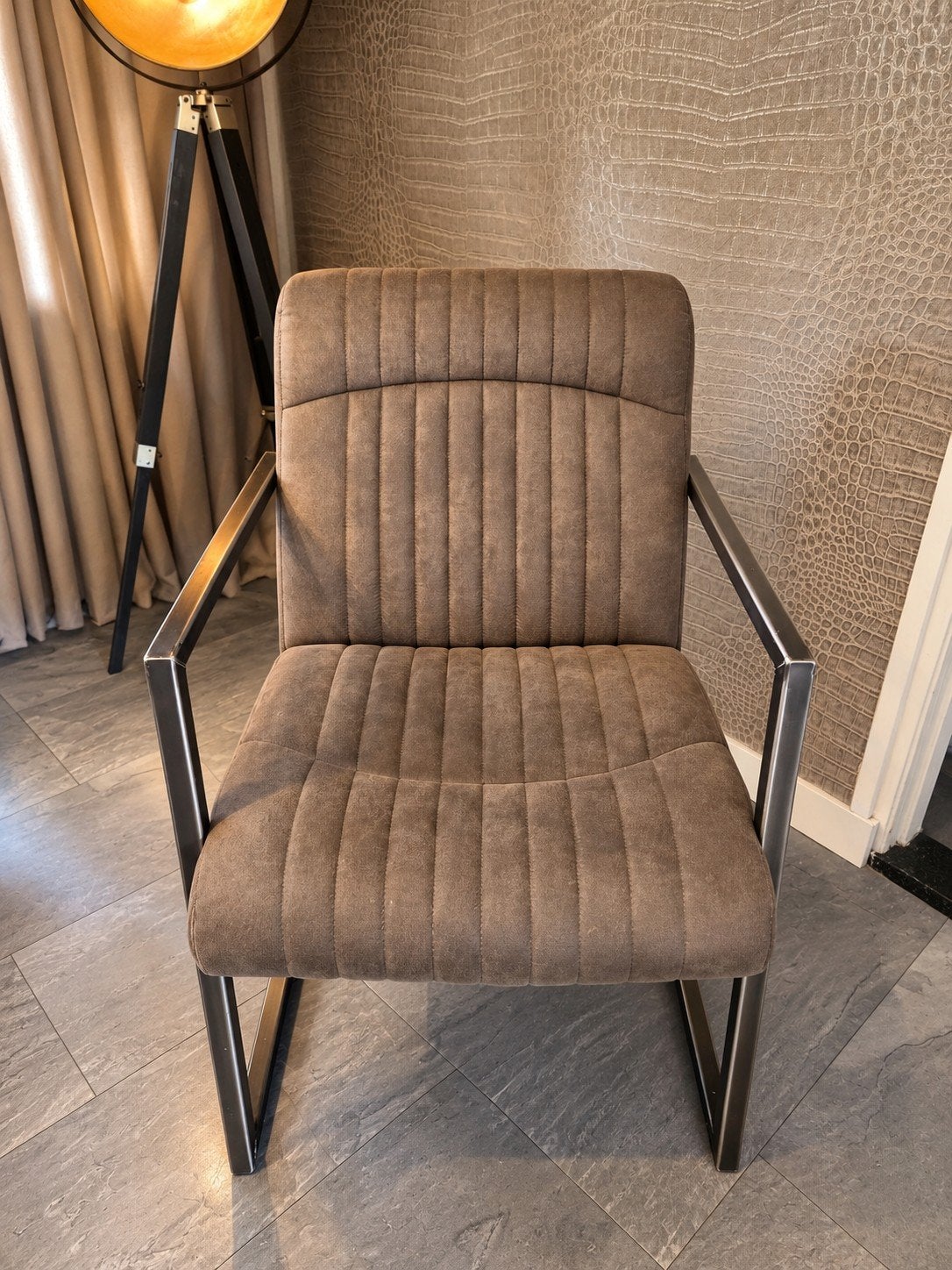 Stoere, stevige taupe eetkamerstoelen, Ophalen, Gebruikt, Overige kleuren, Metaal