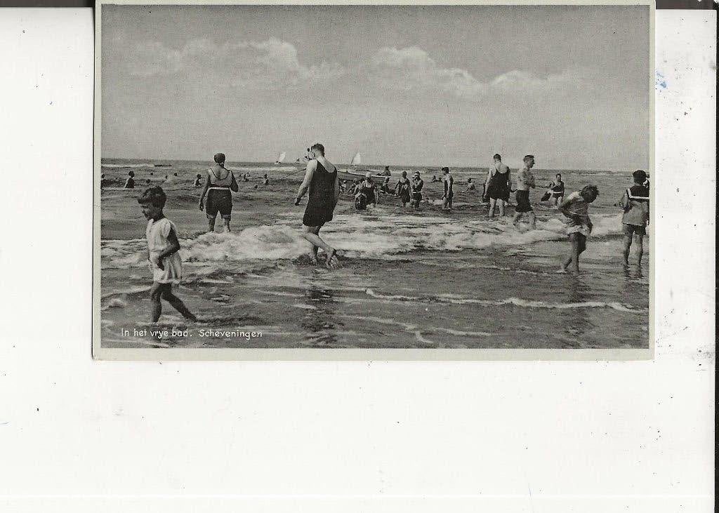Scheveningen In het vrije bad Rembrandt, Ophalen of Verzenden, 1920 tot 1940, Ongelopen, Zuid-Holland