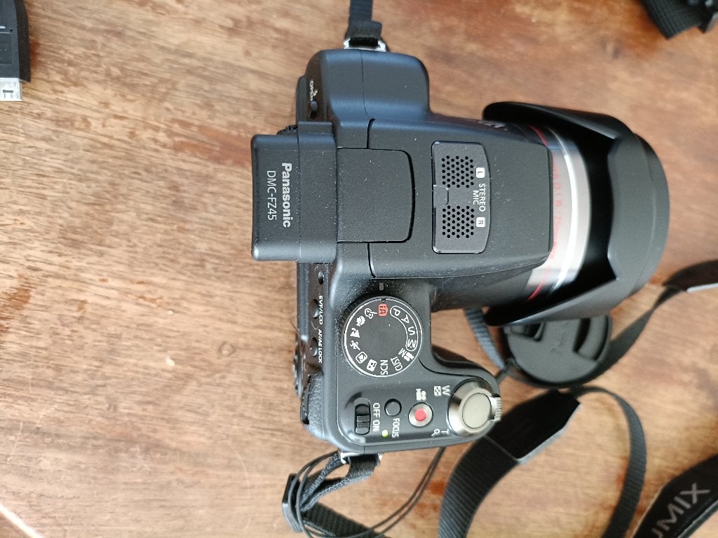 Panasonic Lumix FZ45, Panasonic, Ingebouwde flitser, Compactcamera, 8 keer of meer