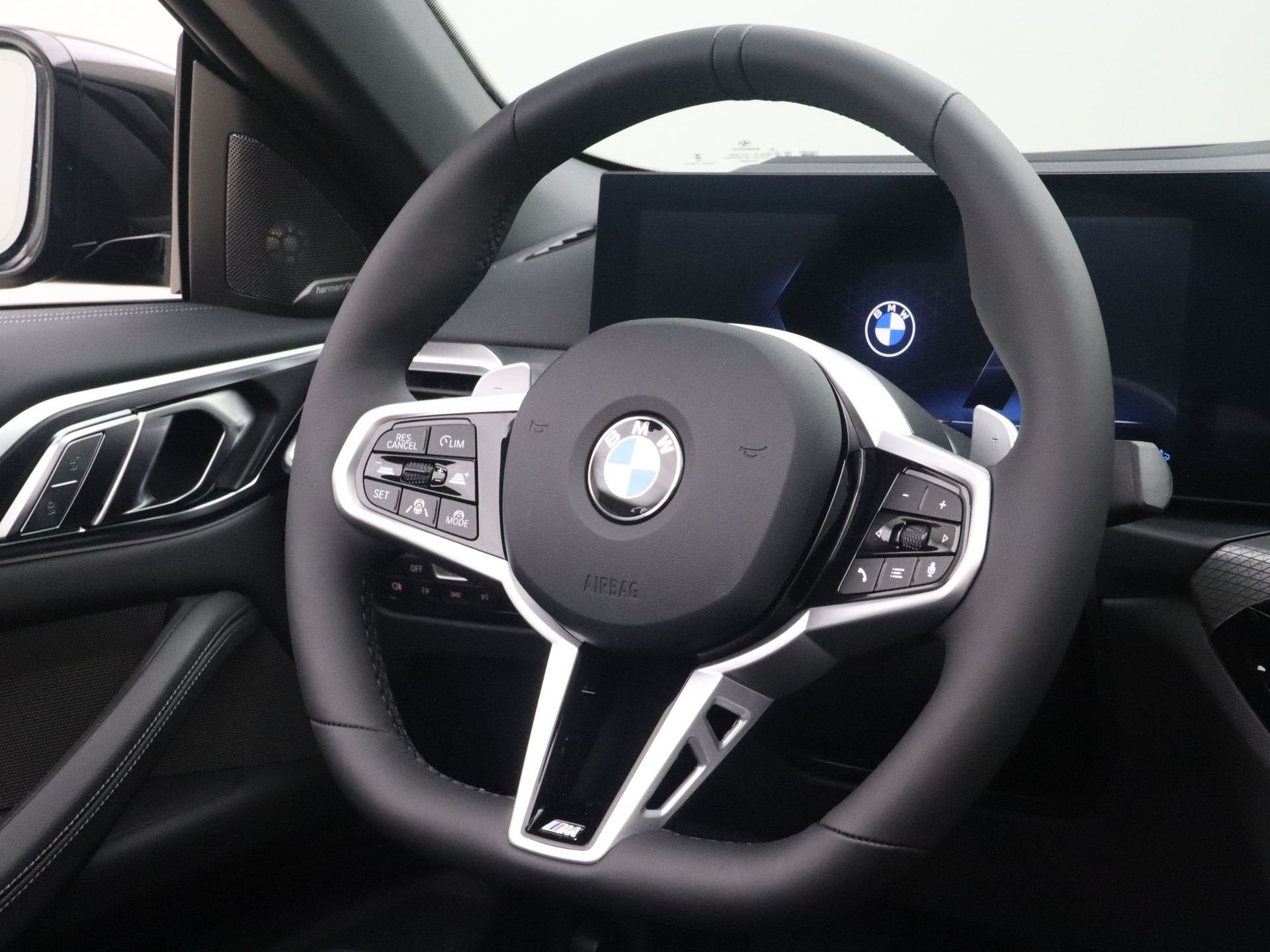 BMW 4 Serie 420i Cabrio M-Sport Pro (bj 2026, automaat), Automaat, 1998 cc, Zwart, Cabriolet