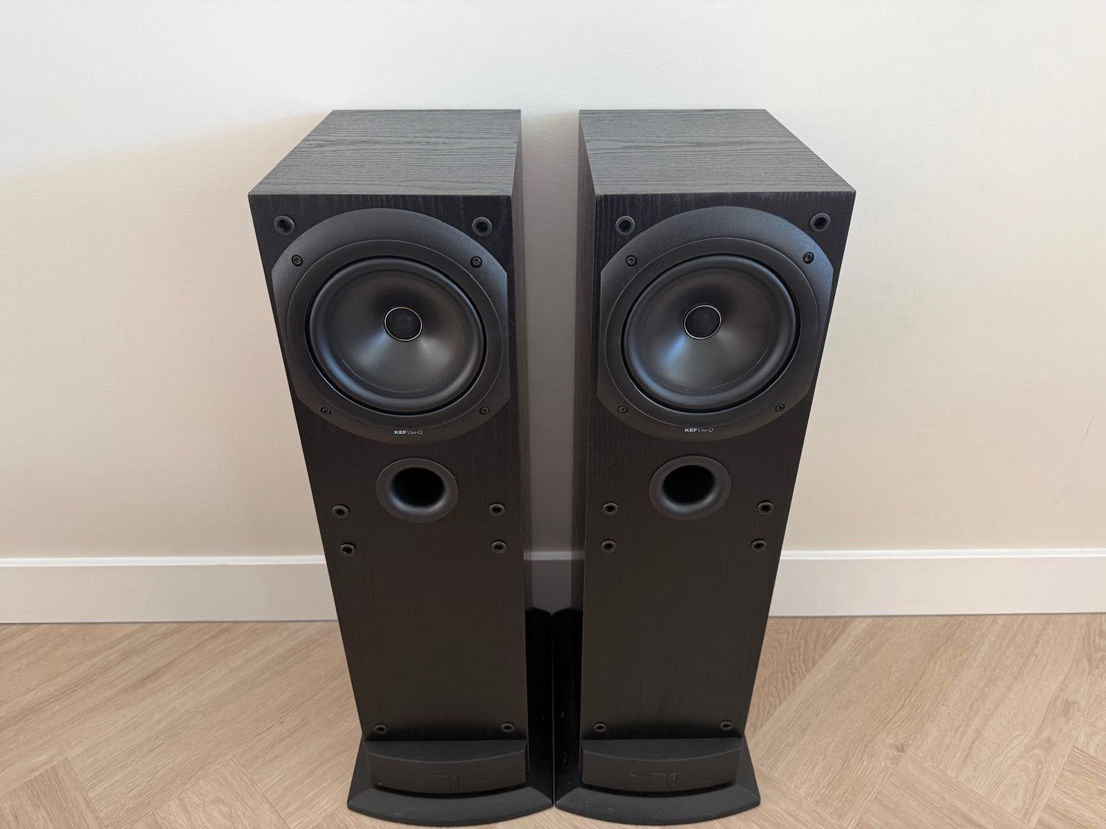 KEF Q30 vloerstaande speakers zwart met handleiding, Ophalen, Zo goed als nieuw, Overige merken