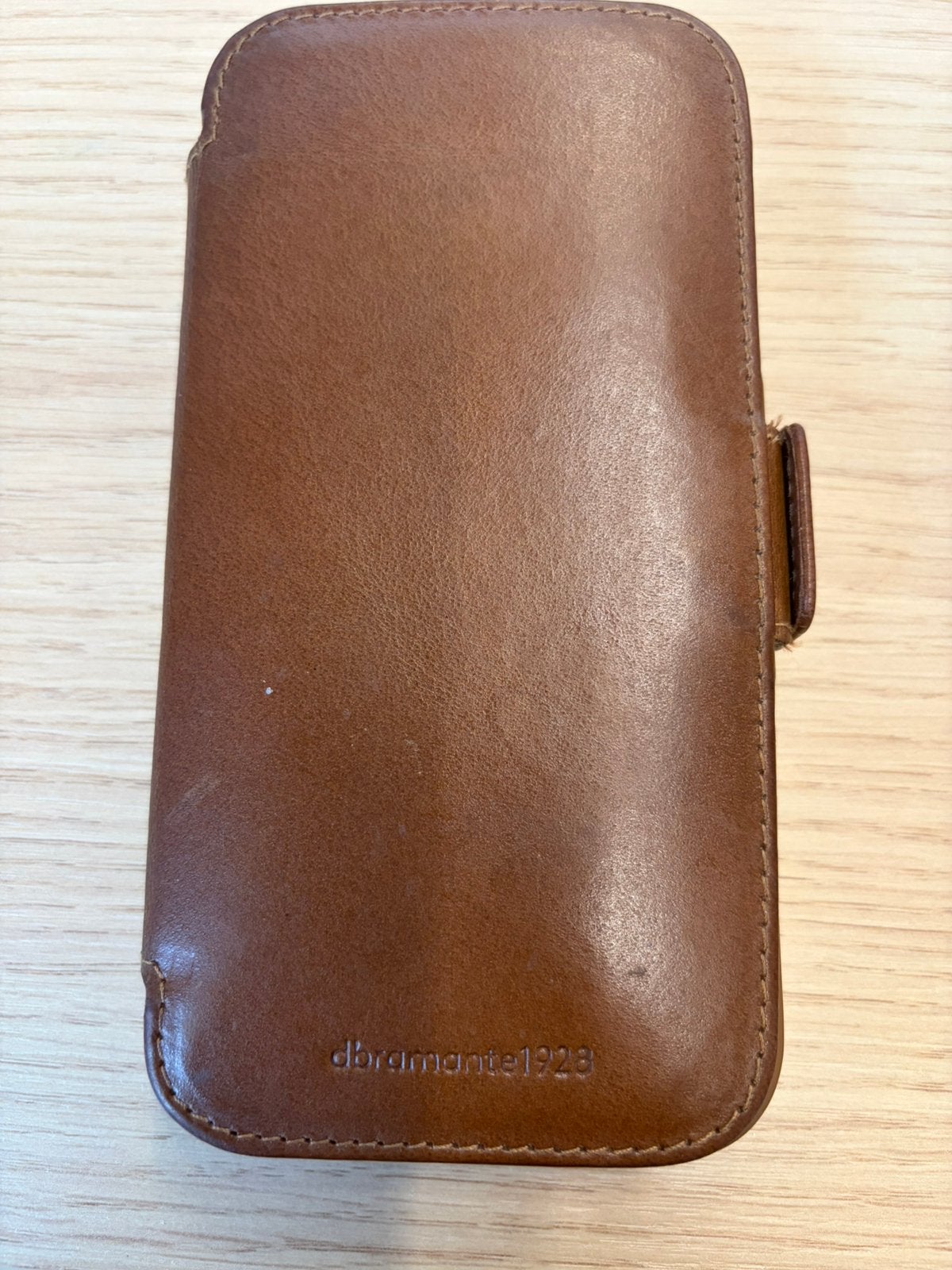Iphone 17 dbramate 1926 telfoon hoes, Ophalen, Zo goed als nieuw
