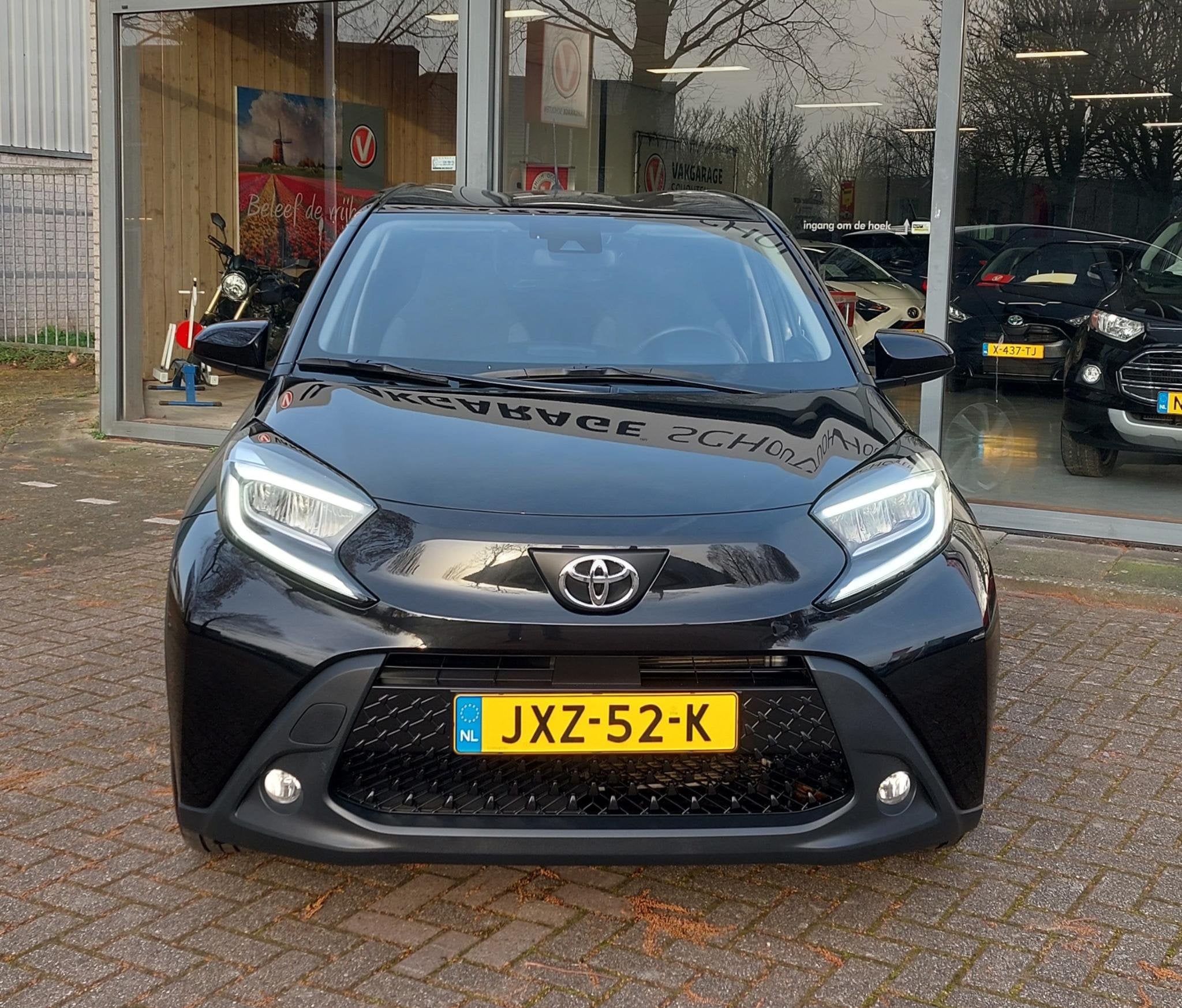 Toyota Aygo X 1.0 VVT-i MT first, Stof, Gebruikt, Euro 6, 920 kg