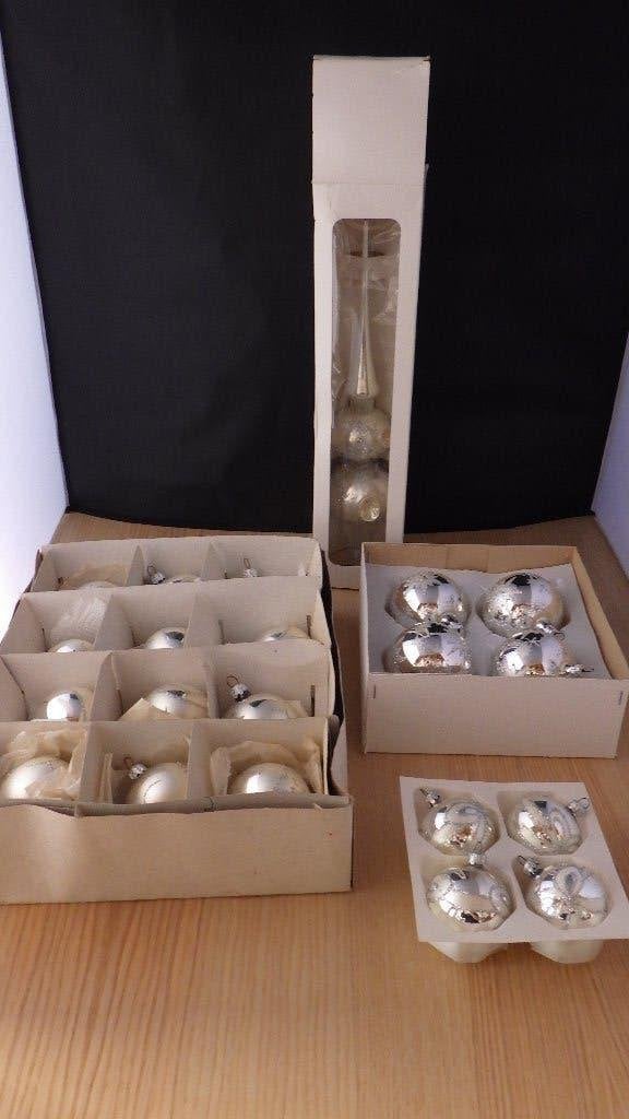20 vintage kerstballen en piek, Diversen, Kerst, Ophalen of Verzenden, Gebruikt