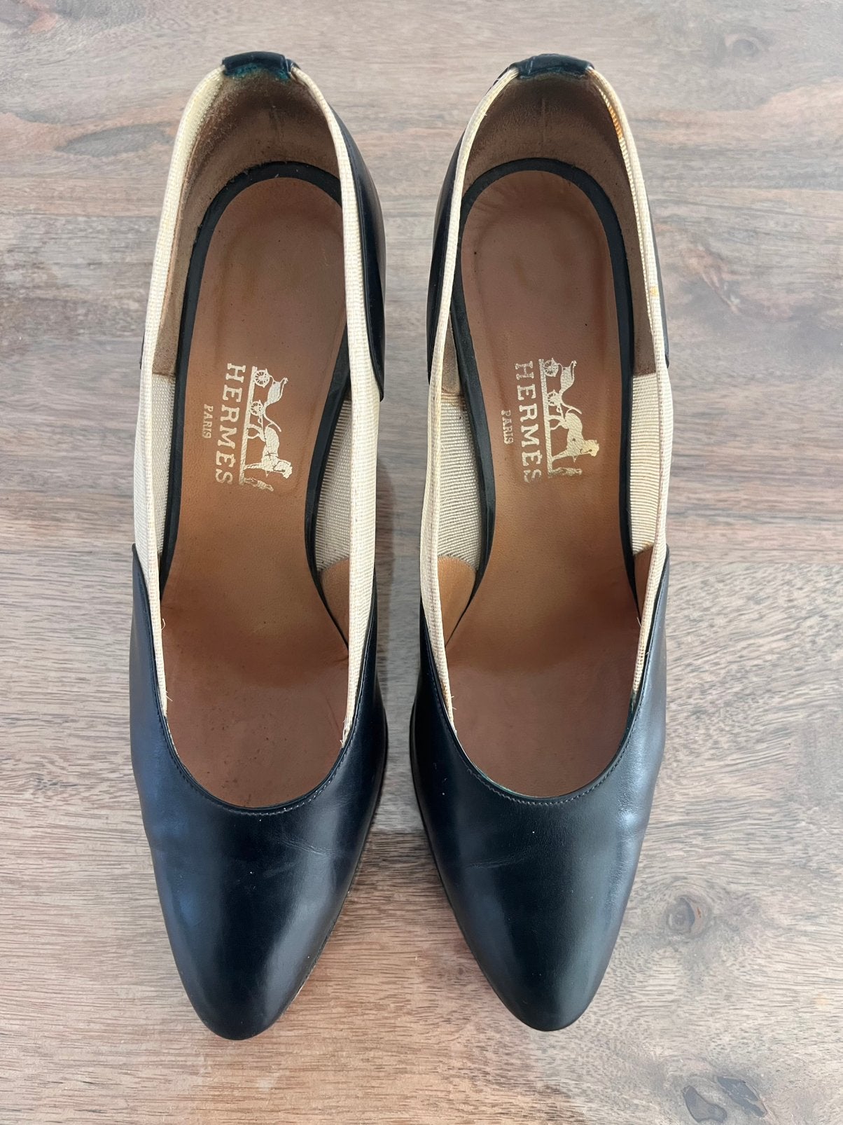 Hermes schoenen origineel!, Ophalen of Verzenden, Zo goed als nieuw, Overige kleuren, Pumps