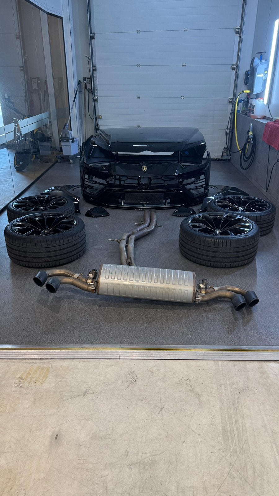 Lamborghini Urus onderdelen, Auto-onderdelen, Ophalen, Gebruikt, Bumper