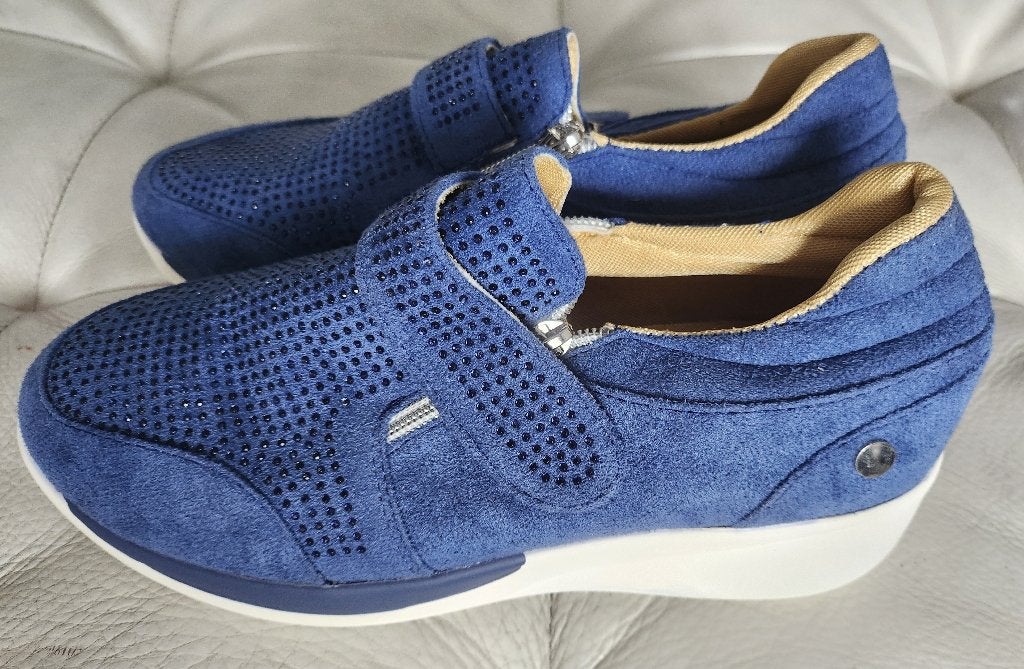 Nieuwe Blauwe Instapschoenen / Comfortschoenen – Maat 38, Blauw, Nieuw, Ophalen of Verzenden, Sneakers of Gympen