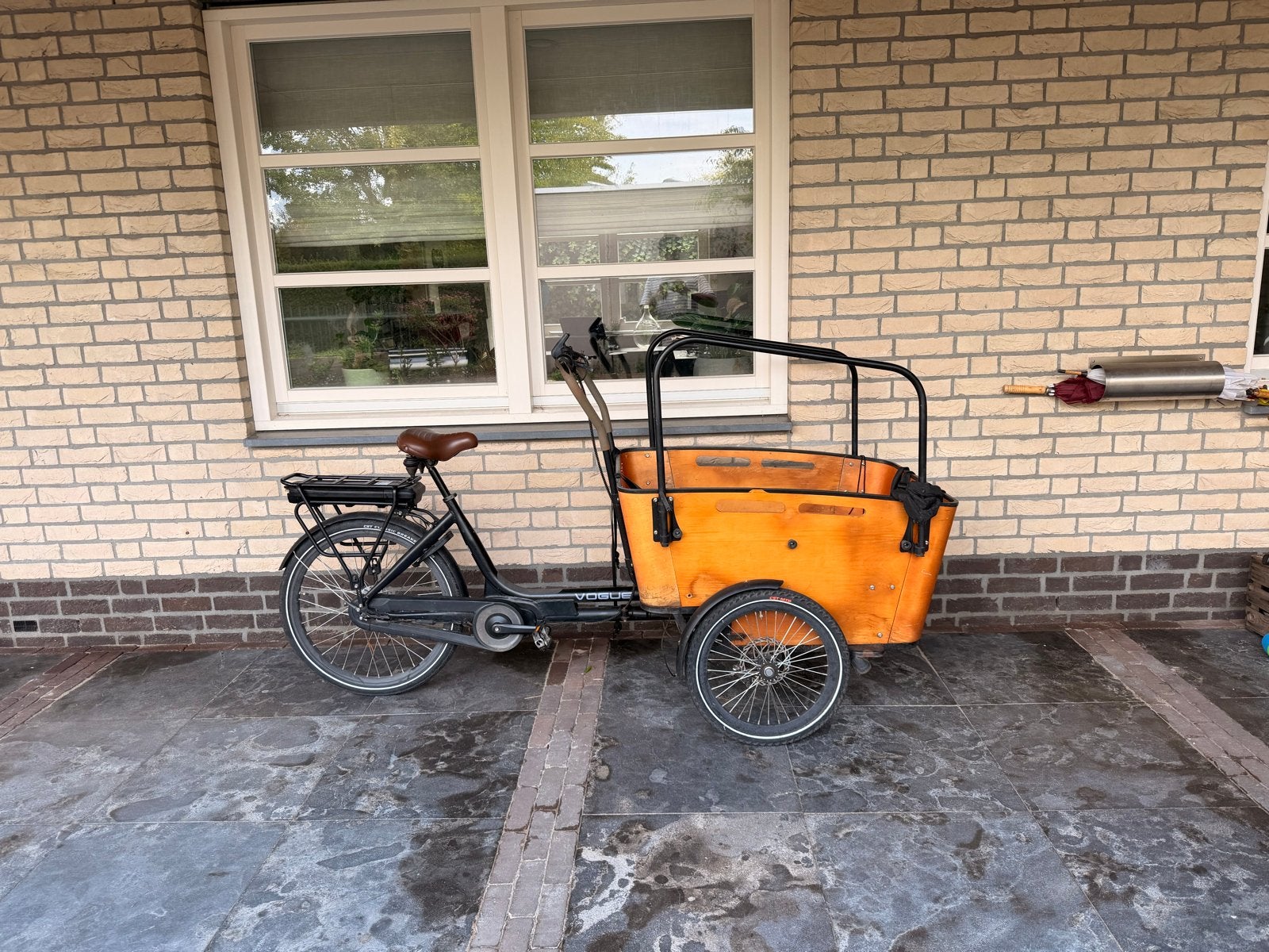 Vogue 3 Bakfiets uit 2021  +/- 3000km, Fietsen en Brommers, Gebruikt, 3 kinderen, Elektrisch, Schijfrem