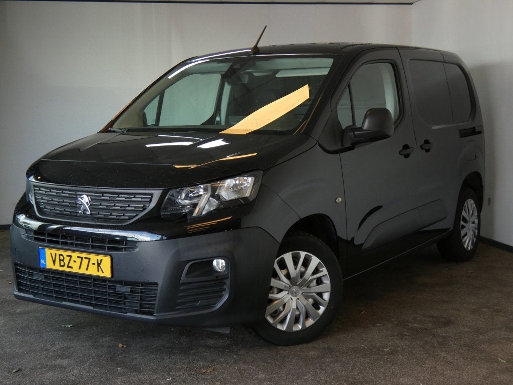 Peugeot Partner 1.5 BlueHDI Premium NWE APK AUTOMAAT, APPLE, Auto's, Gebruikt, Euro 6, 4 cilinders, Origineel Nederlands