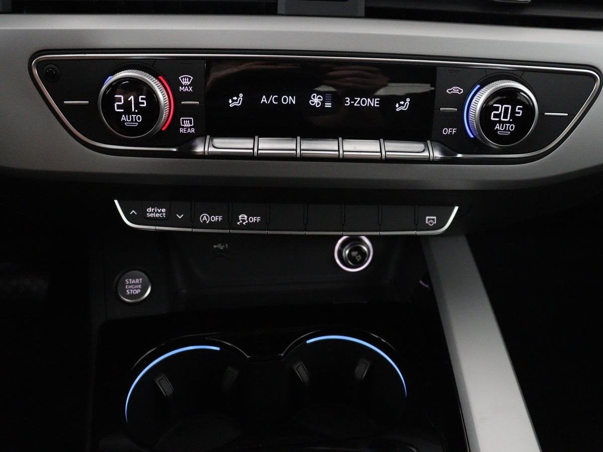 Foto 16 van Audi A4 Limousine 35 TFSI Launch edition Business | Cruise c