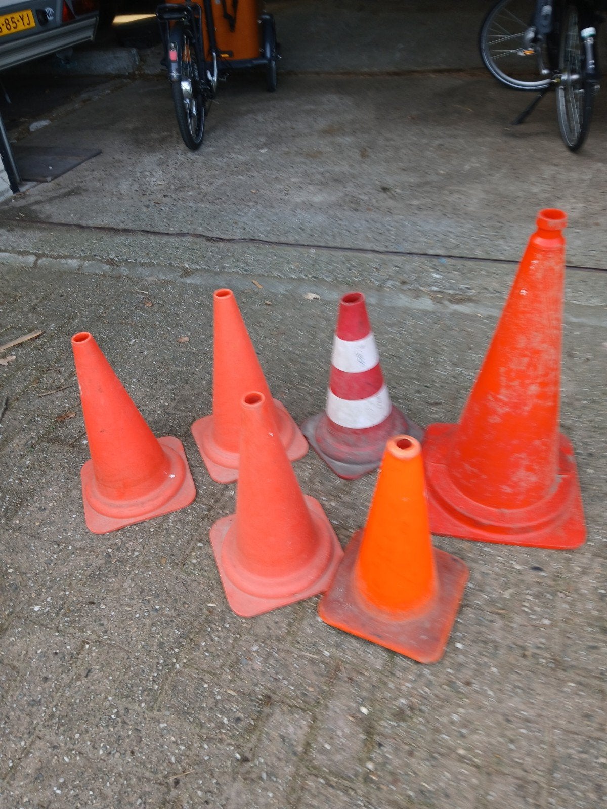 Verkeerskegels / verkeerspionnen set van 6 stuks, Ophalen, Gebruikt