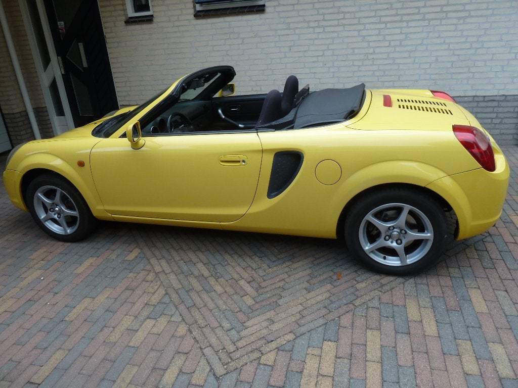 Toyota MR2 1.8 16V VVT-i Sp Ed/CAMERA/AIRCO/BLUETOOT/NL-AUTO, USB, 4 cilinders, Cabriolet, Handgeschakeld