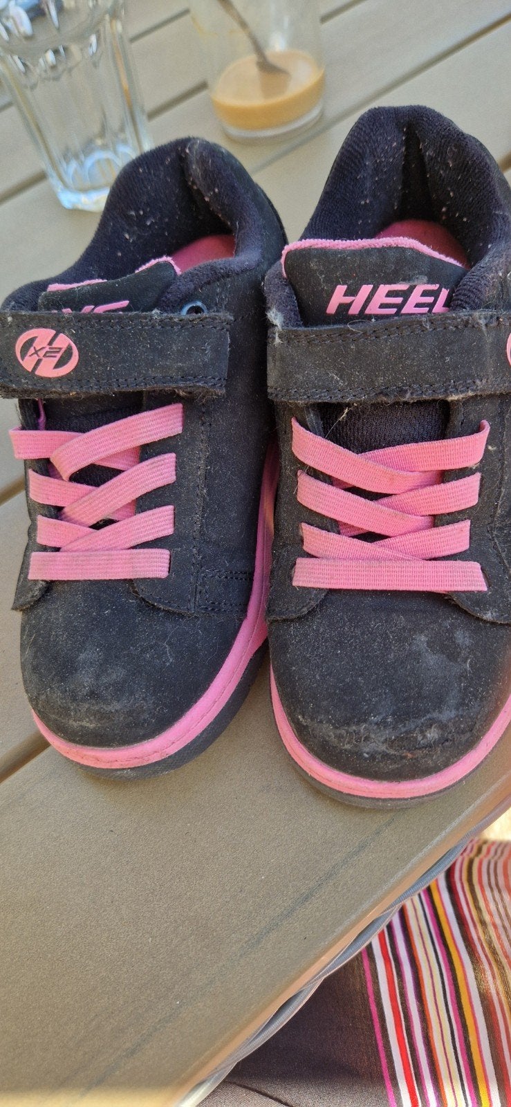 Heelys rolschoenen zwart/roze - Maat 32, Heelys, Gebruikt, Jongen of Meisje, Schoenen