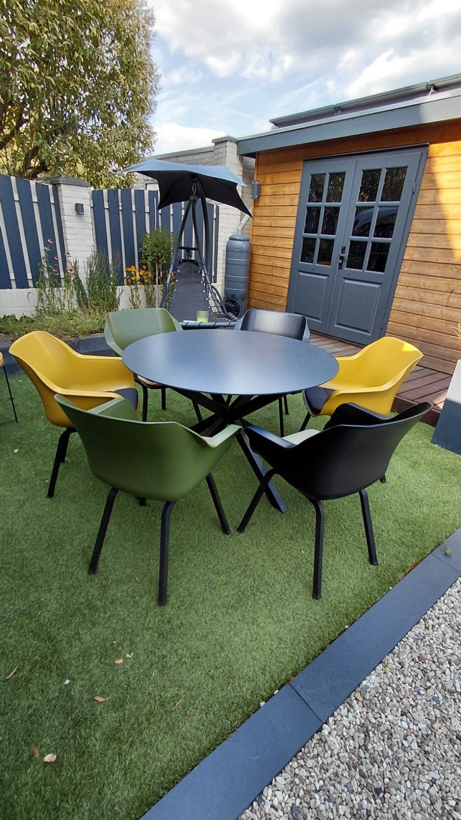Moderne Tuinset met Ronde Tafel en 6 Stoelen (Hartman), Ophalen, Kunststof, Gebruikt, Eettafel