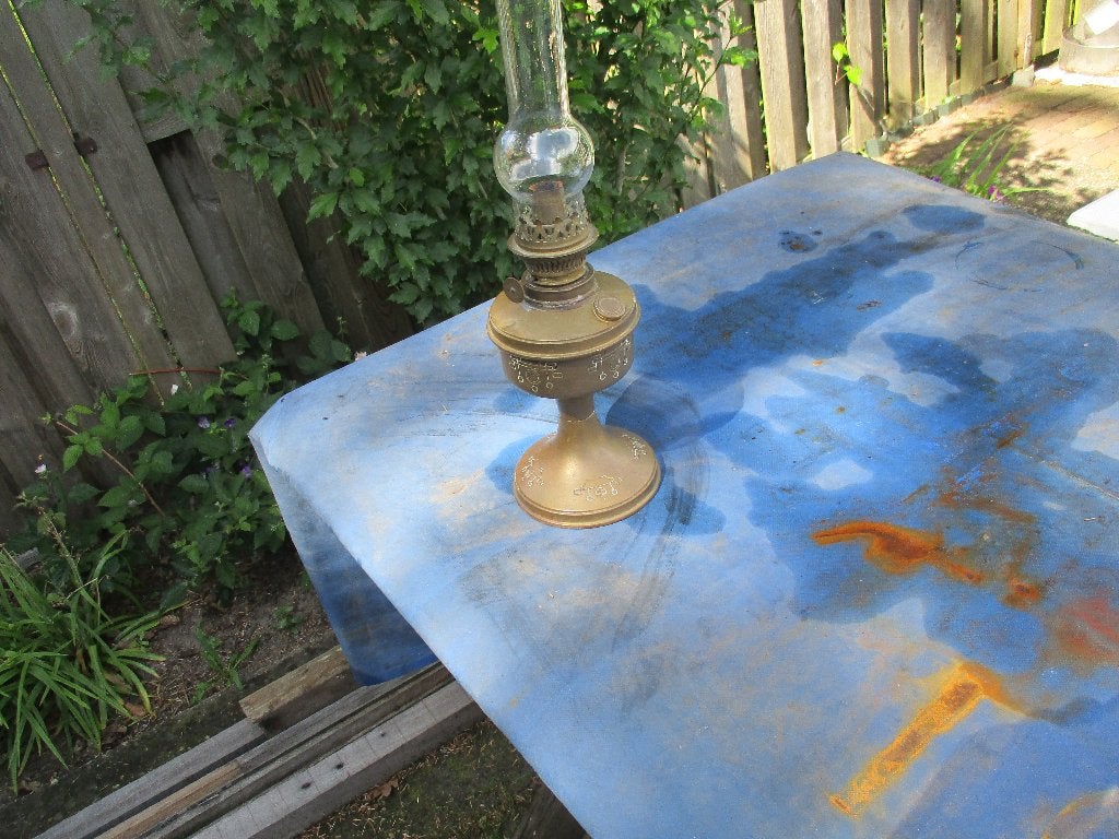 Staan de peterolielamp., Ophalen, Gebruikt