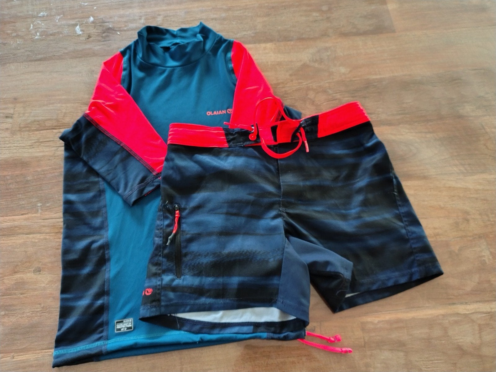 Jongen UV zwemkleding mt.134, Kinderen en Baby's, Ophalen, Olaian, UV-zwemkleding, Zo goed als nieuw