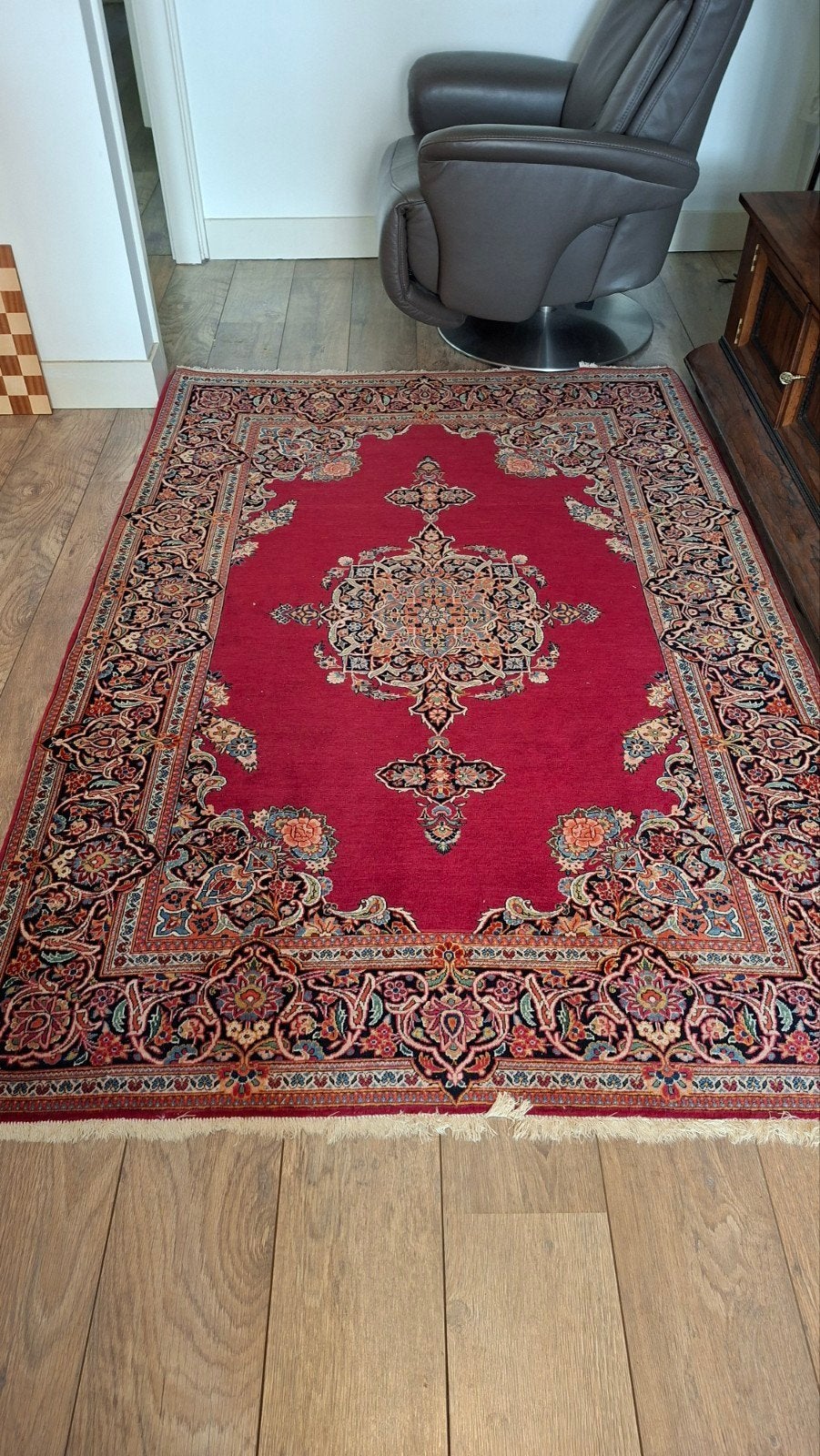 Prachtig handgeweven Oosters tapijt - Rood met bloemmotief, Ophalen, Zo goed als nieuw