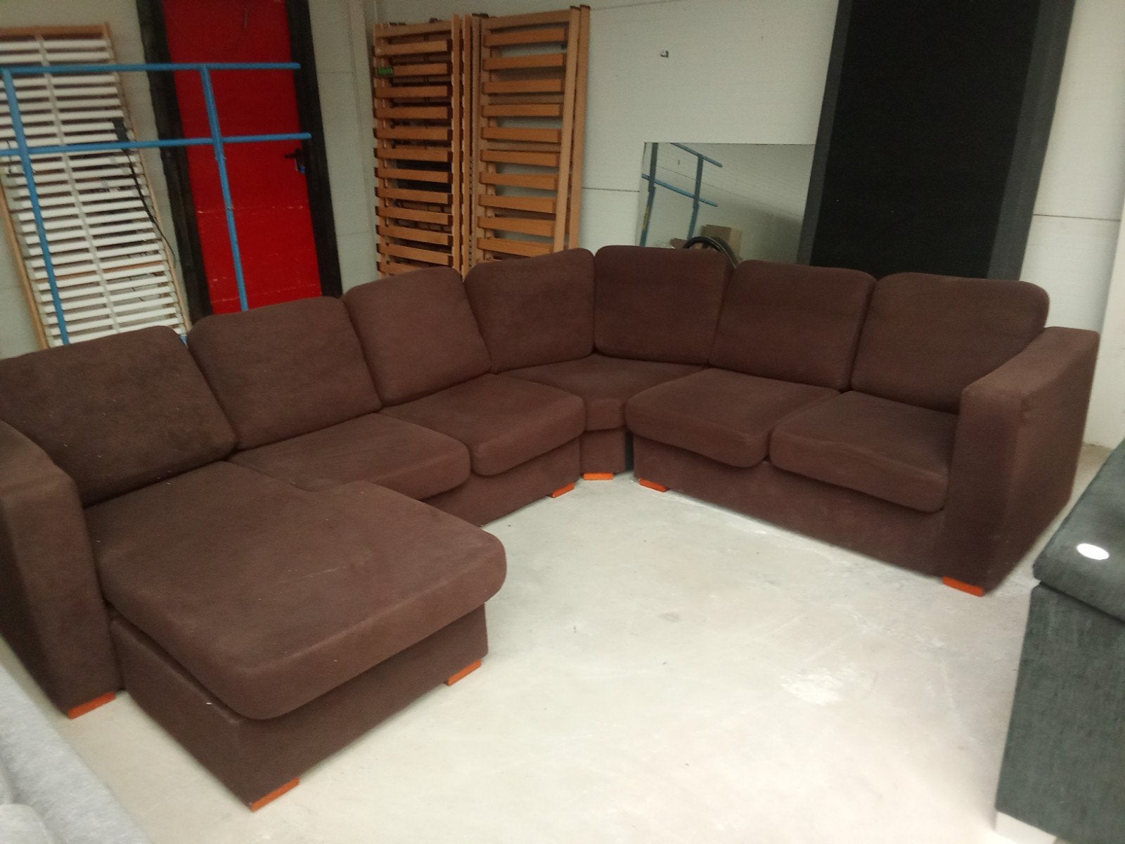 Partij banken - stoelen - fauteuils 900m2 vol, ., 75 tot 100 cm, Ophalen of Verzenden, Zo goed als nieuw