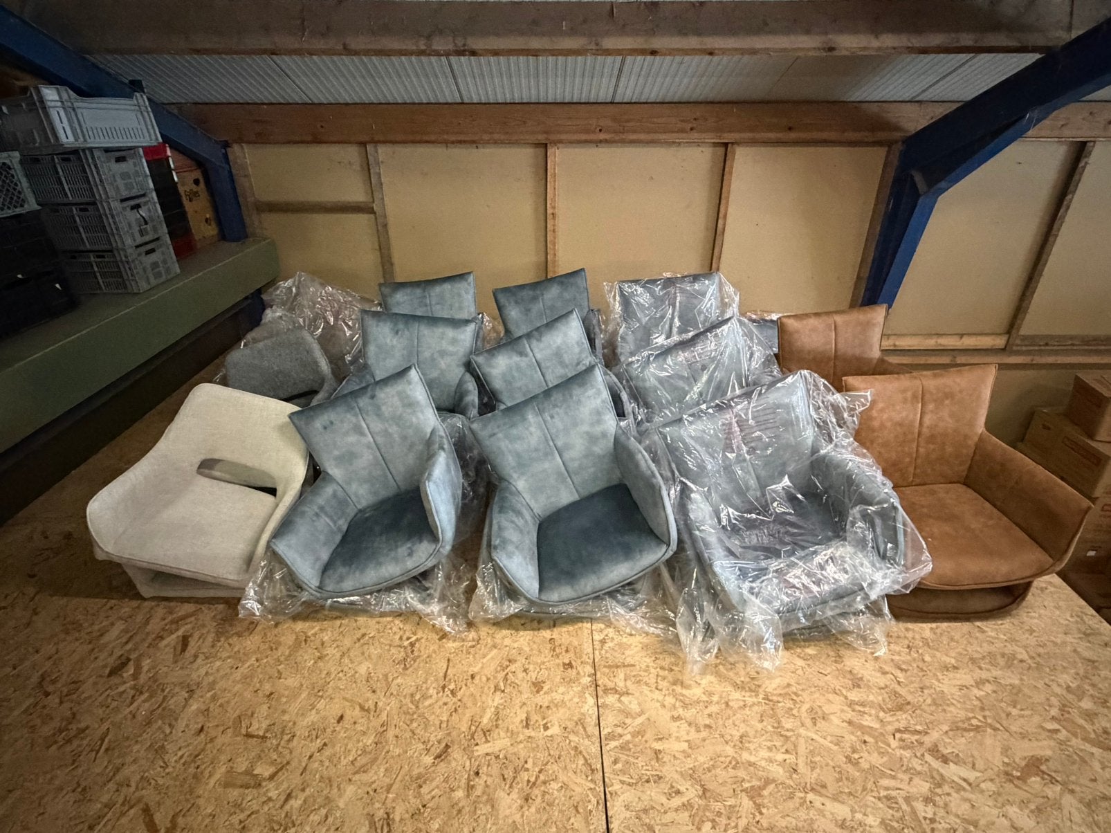 29 Nieuwe eetkamerstoelen zonder onderstel, Ophalen, ., Wit, .