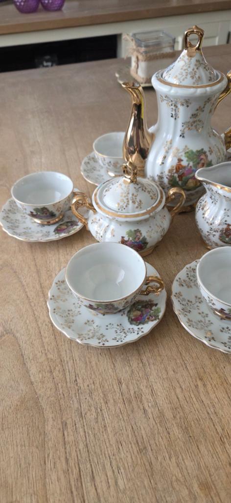 Mooi klein servies, Ophalen