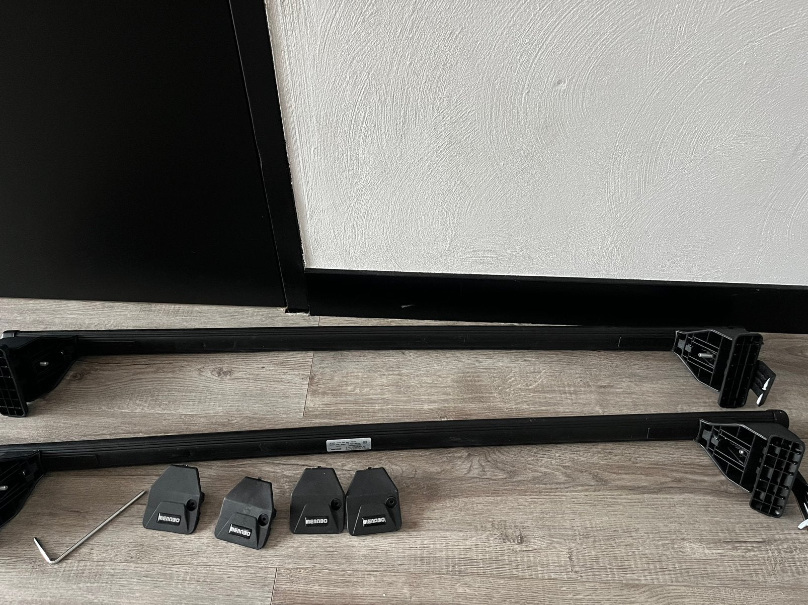 Menabo opel grandland x dakdragers voor gesloten dakrail, Auto diversen, Ophalen of Verzenden, Gebruikt